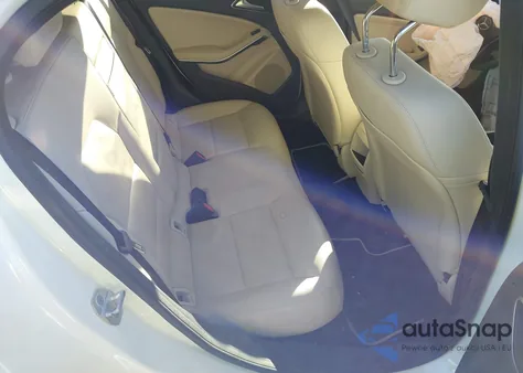 2015 Mercedes-Benz Gla 250 4Matic из США, поврежденный, VIN WDCTG4GB2FJ090272